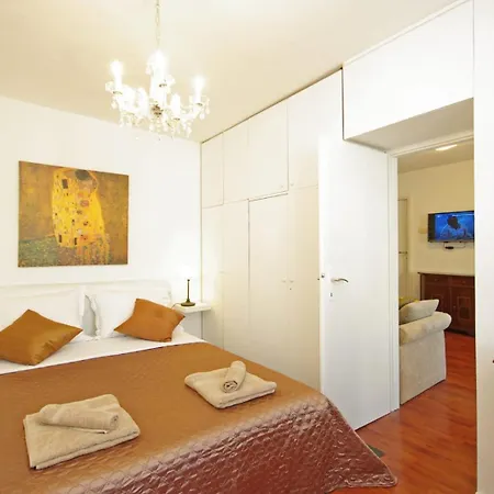 Apartment Square Makarska