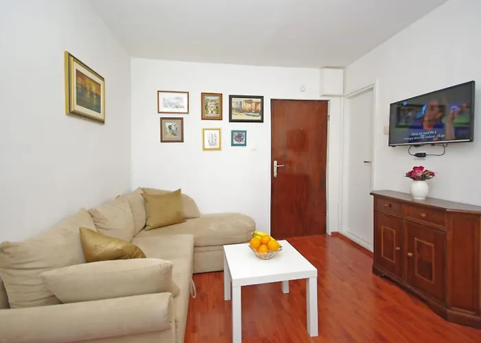 Square מאקרסקה