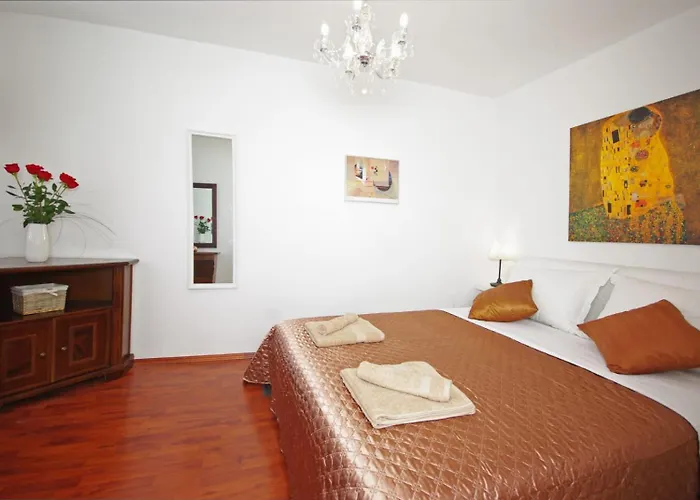 Square מאקרסקה